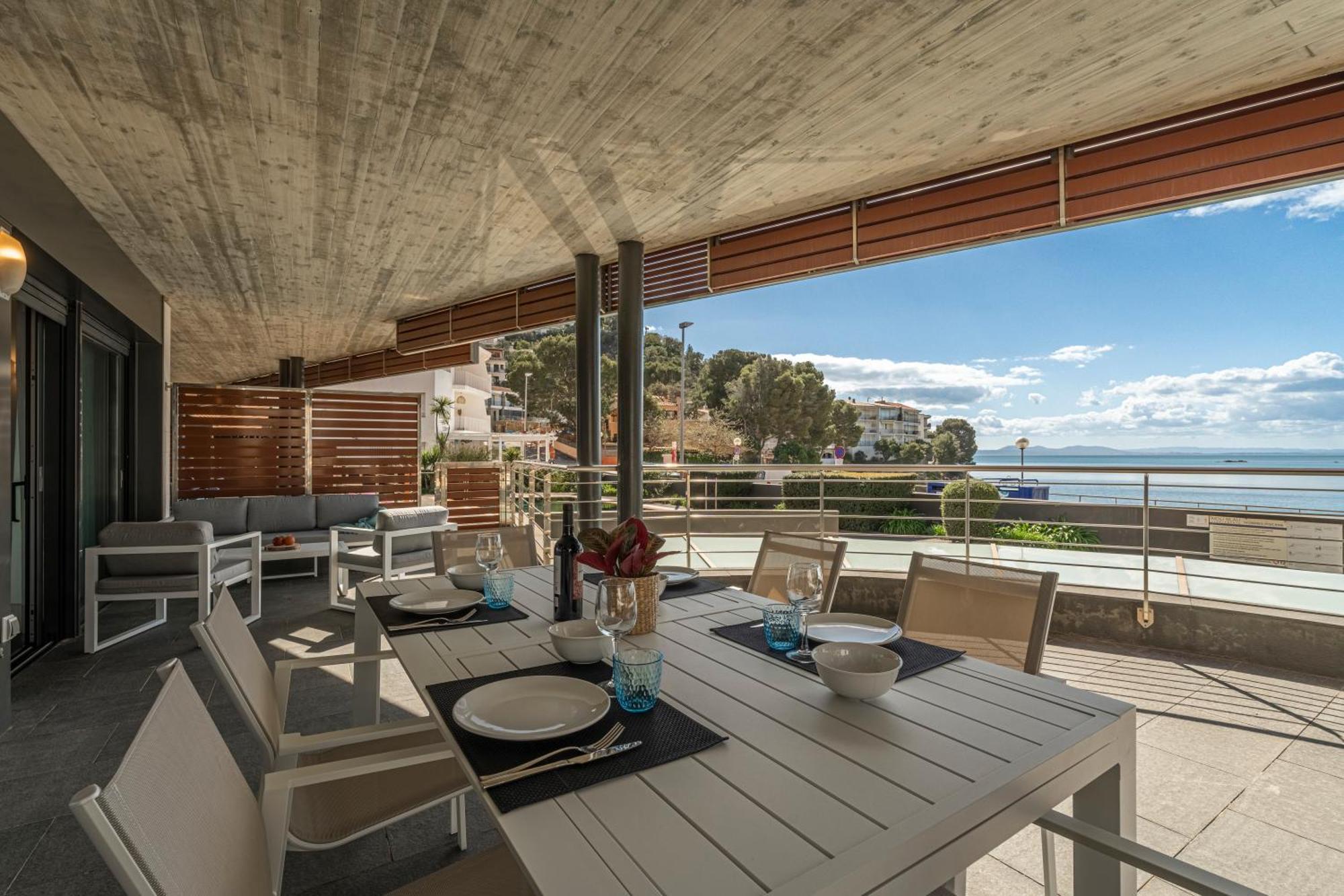 Apartamento Con Gran Terraza Delante Del Mar Roses Kültér fotó